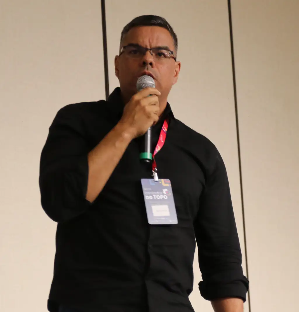 Alex de Paula — sócio da DPG Educação